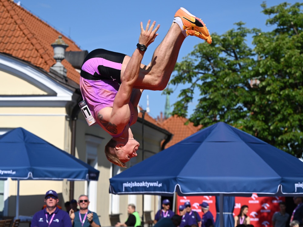 Piotr Lisek najlepszy na Rynku Tadeusza Kościuszki